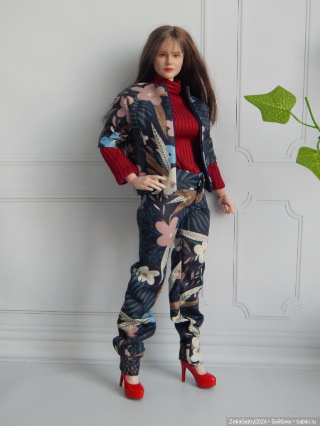 Один фасон - четыре платья