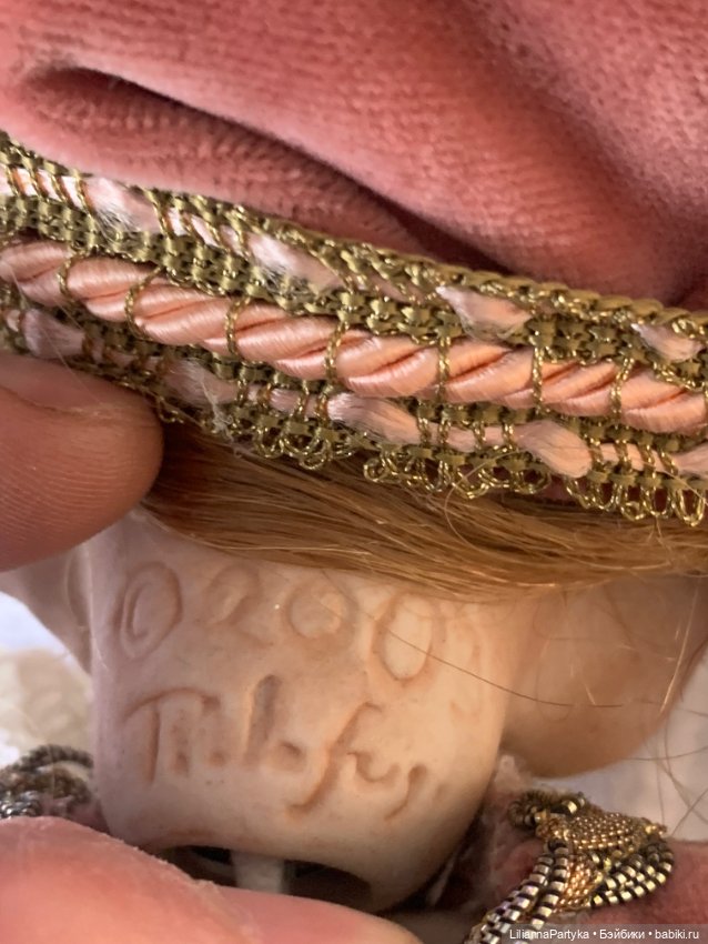 Опознать фарфоровую коллекционную куклу (фото 2)