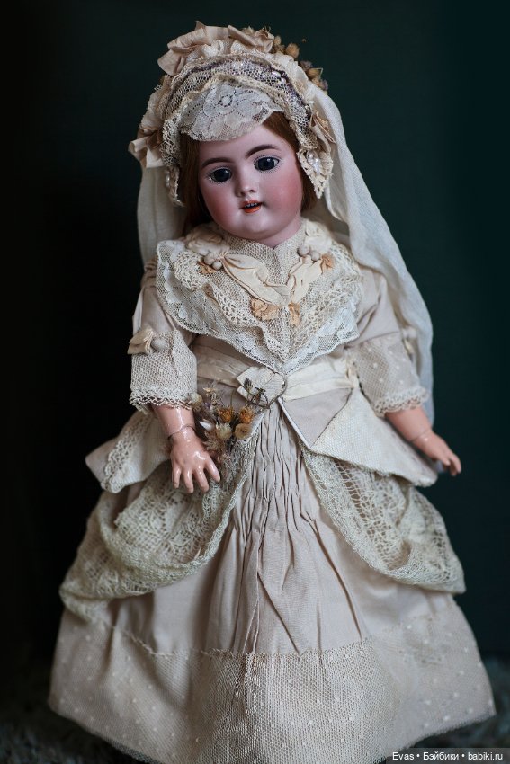 «Куклы‑невесты: моя нескромная страсть к историческим деталям»