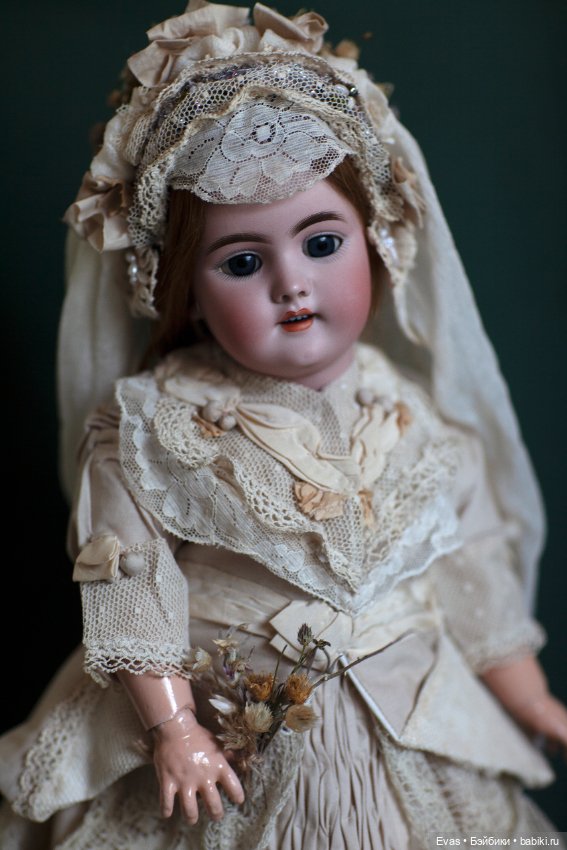 «Куклы‑невесты: моя нескромная страсть к историческим деталям»