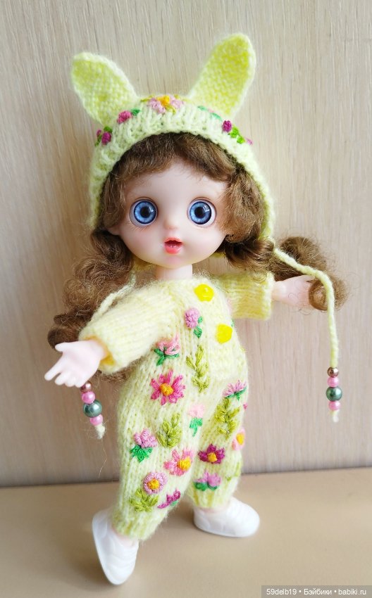 Новый вязаный костюмчик для баболи (фото 3)