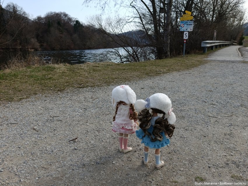 Sugar и Sky Ruby Red fashion friends на прогулке (фото 6)