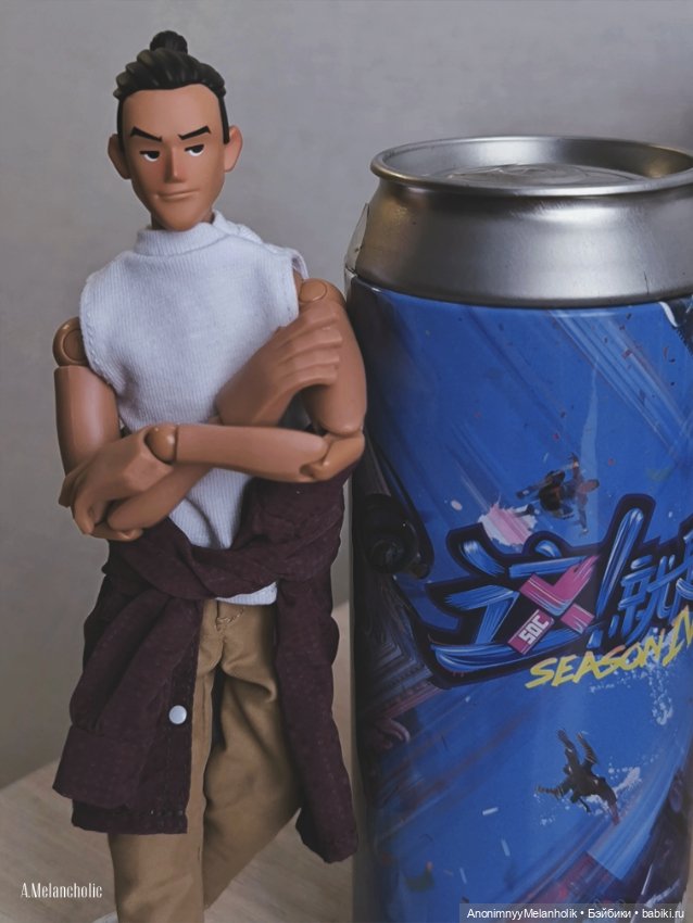 Харизматичный парень из банки