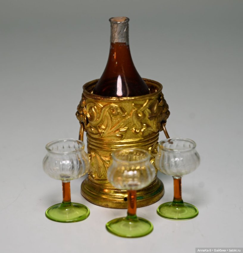 Стекло Лауша, подборка фотографий с аукционов