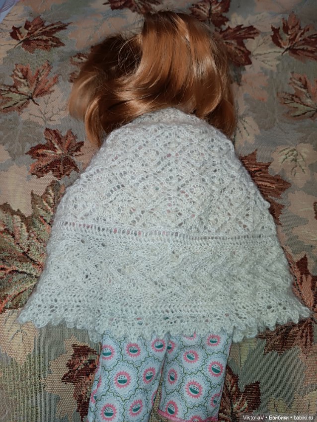 Малышка Gotz примеряет одежку