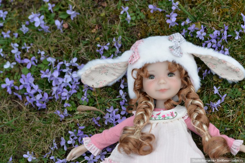 Sugar и Sky Ruby Red fashion friends на прогулке