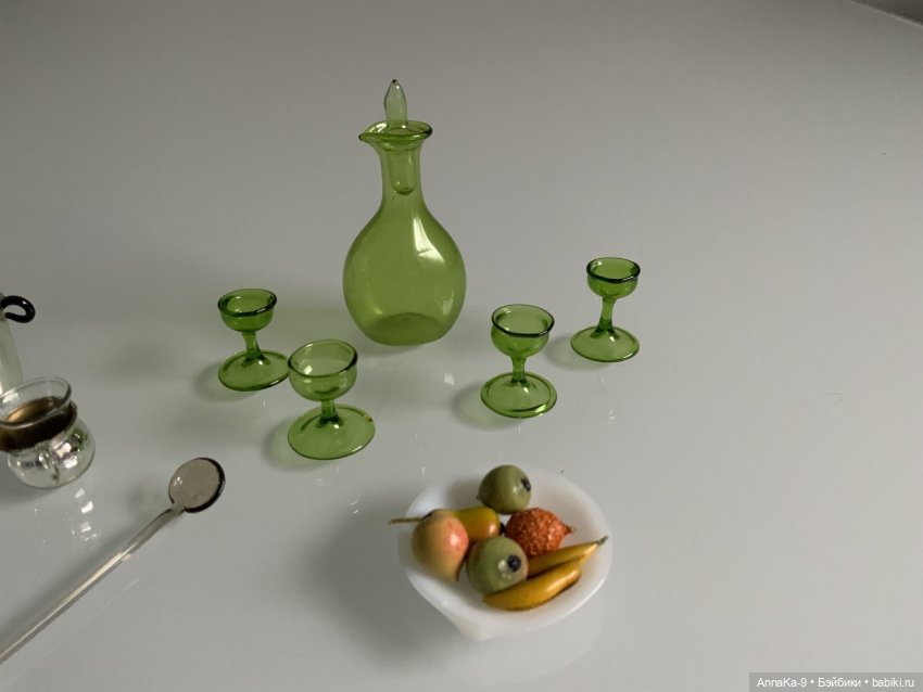 Стекло Лауша, подборка фотографий с аукционов