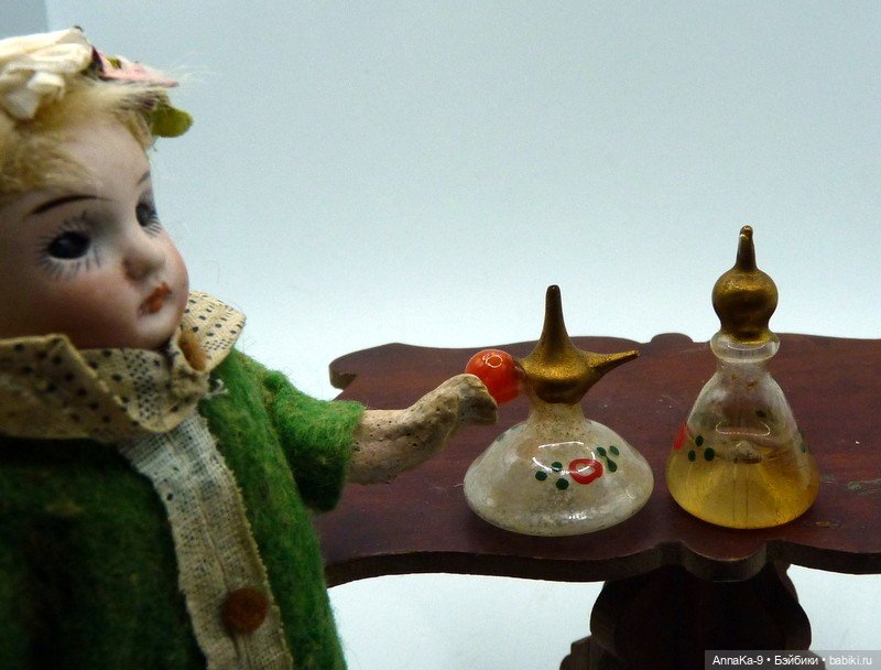 Стекло Лауша, подборка фотографий с аукционов