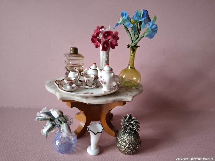 Стекло Лауша, подборка фотографий с аукционов