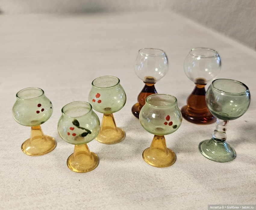 Стекло Лауша, подборка фотографий с аукционов