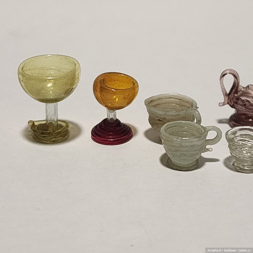 Стекло Лауша, подборка фотографий с аукционов