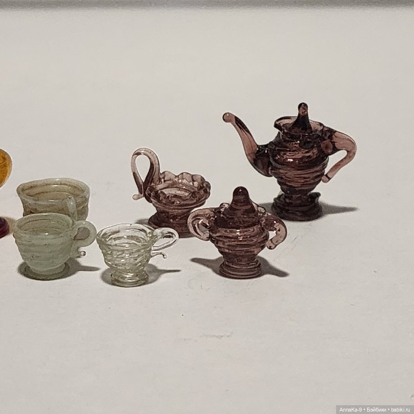 Стекло Лауша, подборка фотографий с аукционов