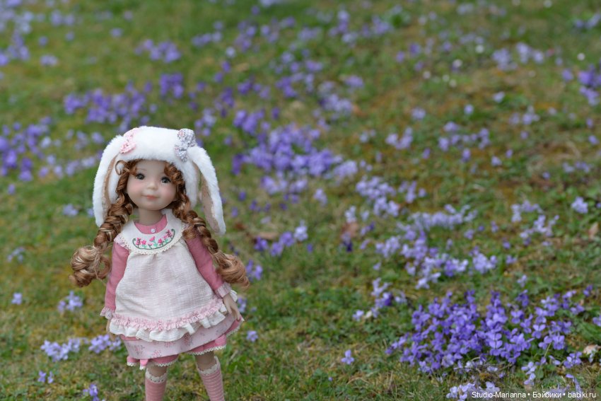 Sugar и Sky Ruby Red fashion friends на прогулке