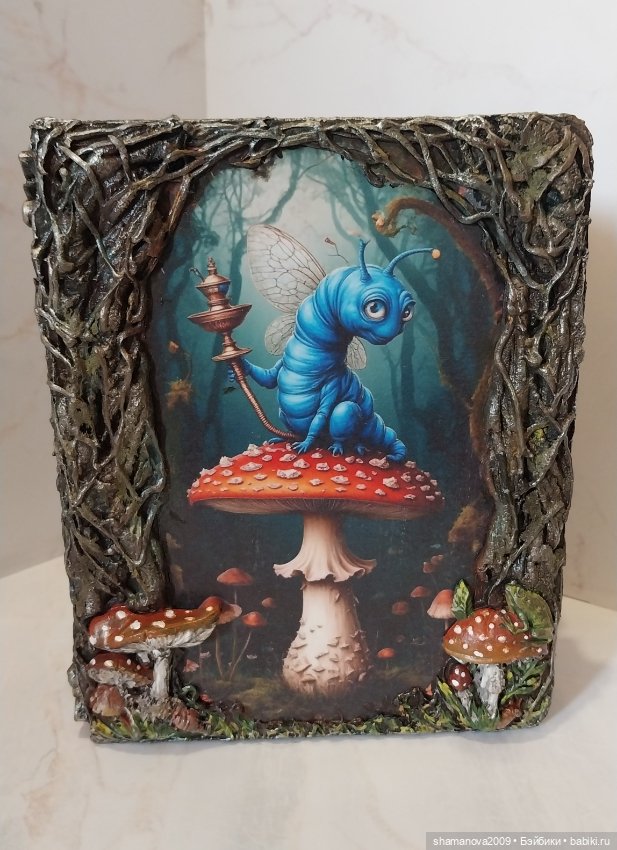 Шкатулка по мотивам Алисы в стране чудес