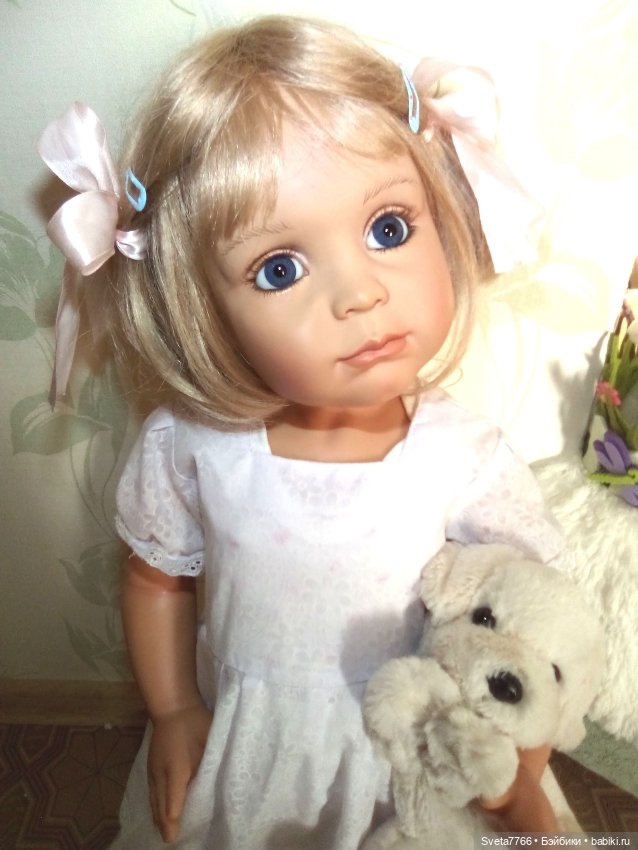 "Иногда для счастья нужен, милый сердцу уголок..."