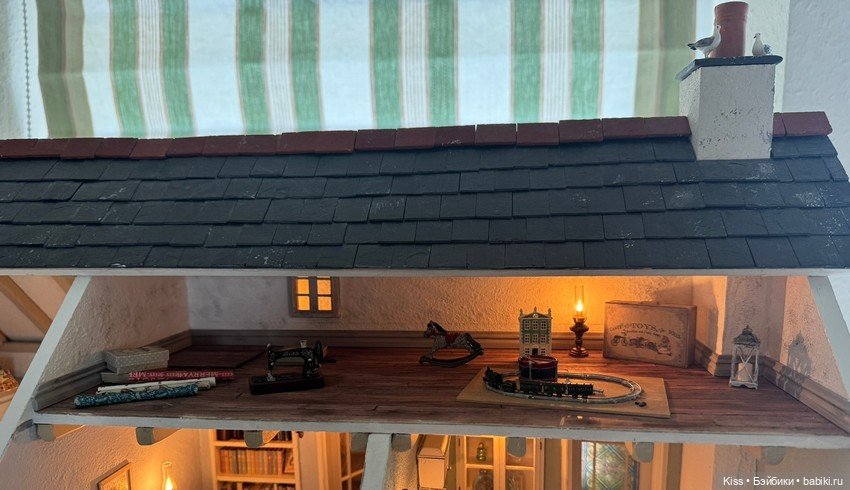 Миниатюрный уют в 1:12: Тот самый белый дом Шэрон Этцель (фото 7)