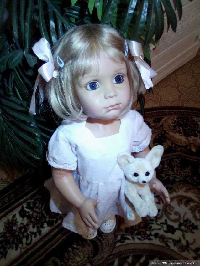 "Иногда для счастья нужен, милый сердцу уголок..."