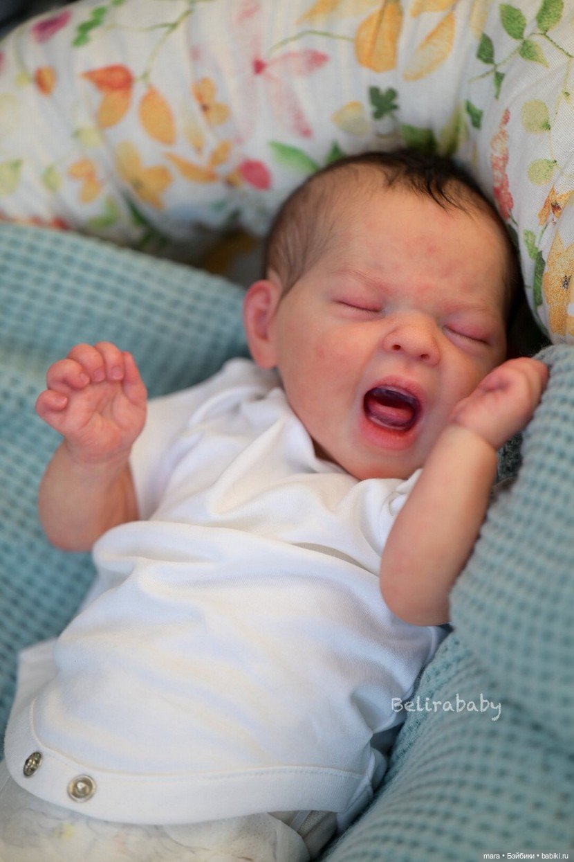 Малышка Aoi от Belirababy: сладкая зевота, которая покоряет сердца (фото 4)