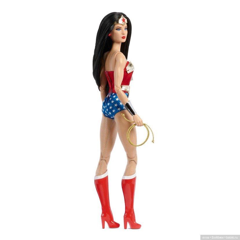 Wonder Woman™ Barbie® Doll к 85-летию героини (фото 2)