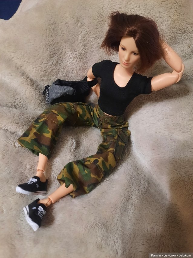 Кто-то — Куклы Barbie (Барби): Looks (фото 2)