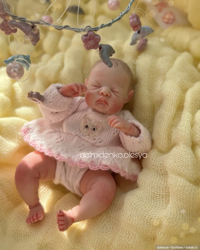 Новые одёжки 🍃🌸 — Авторские миниатюрные куклы: лепка (фото 3)