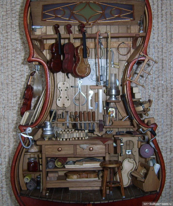 Скрипичная мастерская в корпусе четвертушки