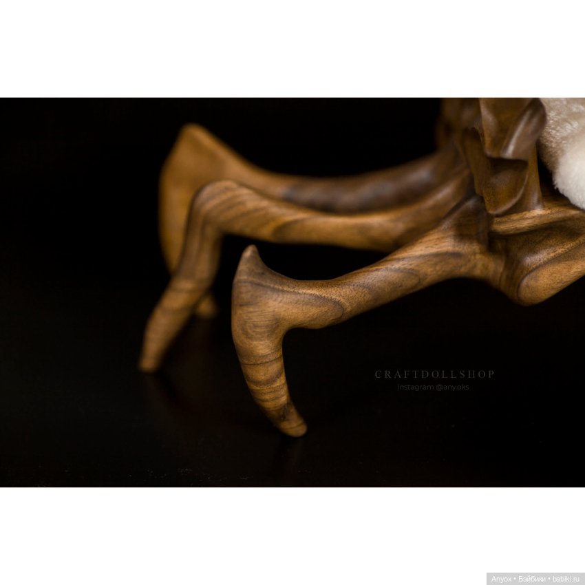 Деревянный Трон - Паук для кукол 1/4