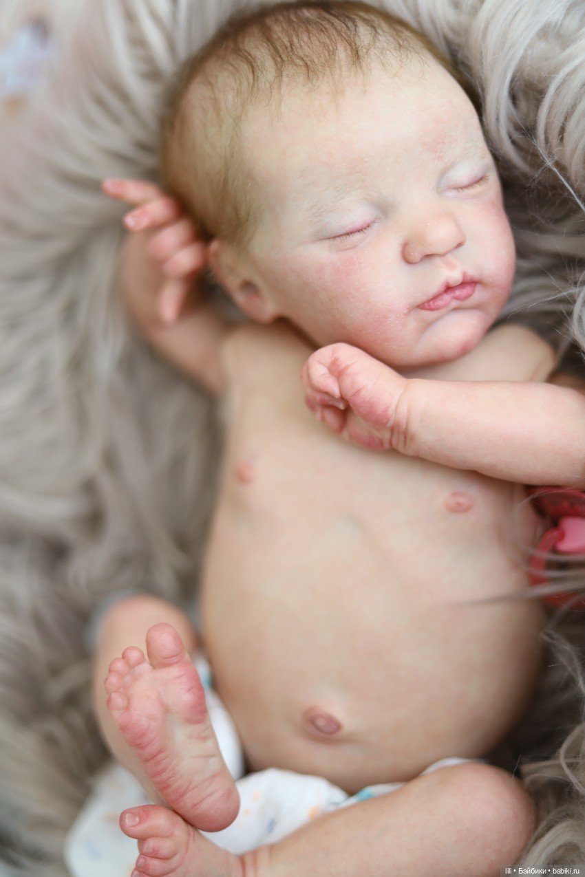 Спящее нежнейшее создание: малышка Эванджелина