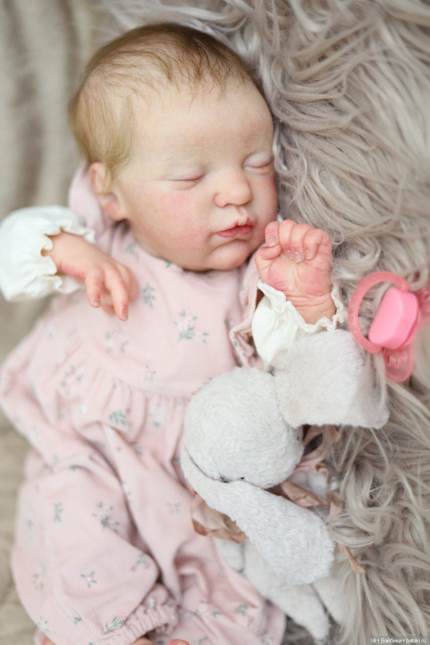 Малышка Эванджелина в одежде (фото 2)