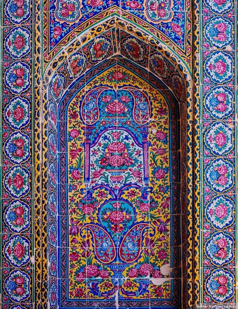 Магия узоров Исфахана: фаянсовая мозаика и наследие мастера Мосаддыгзаде
