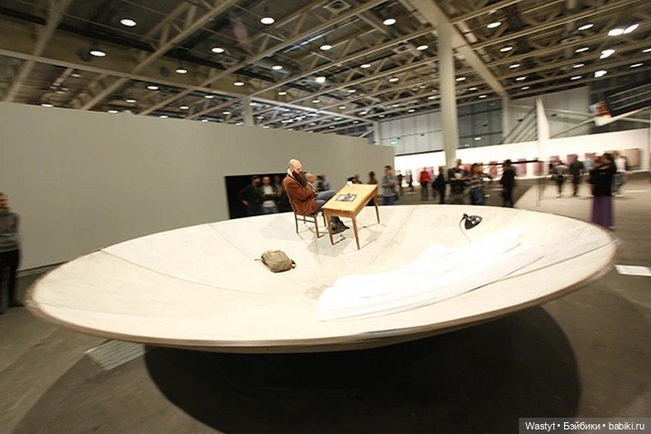 Жизнь на карусели: «Эгоцентричная система» Юлиуса фон Бисмарка