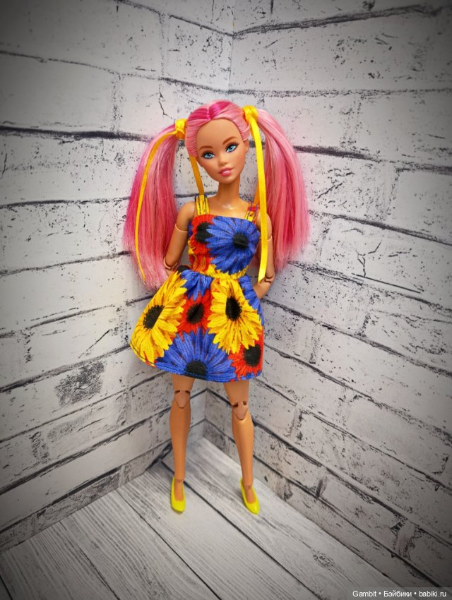 Три девицы под окном — Куклы Barbie (Барби): Looks