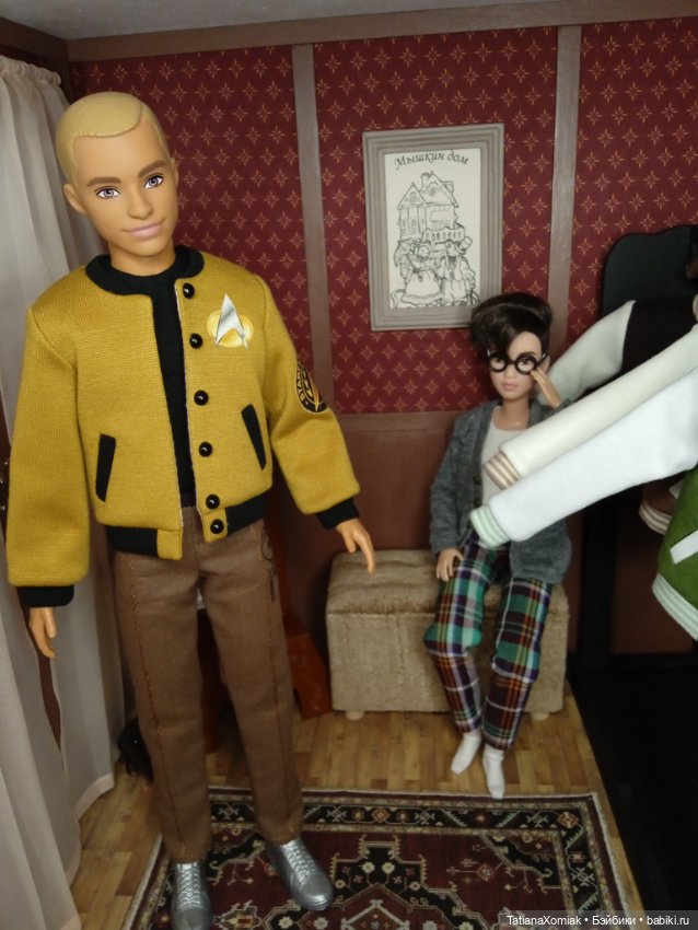 Ателье для кукол "Мышкин дом". И месяц бомберов