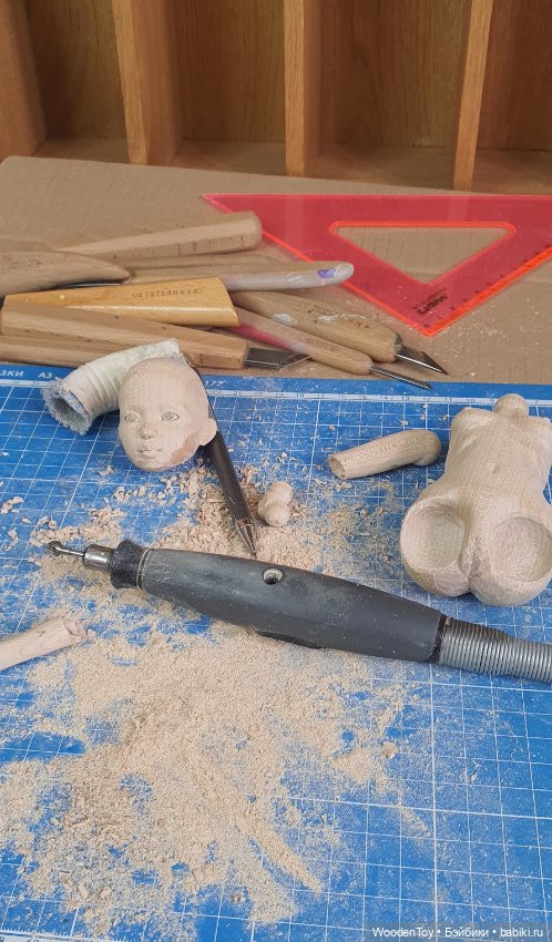 Как я деревянную шарнирную девушку сделела