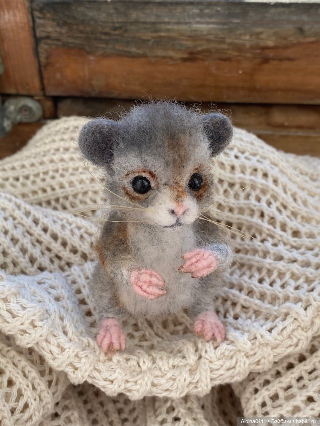 Мышь серая — Валяные игрушки из шерсти: сухое валяние (фото 10)