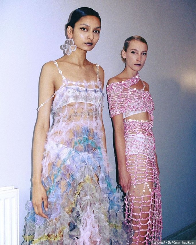 Март - цвет как категория прозрачности