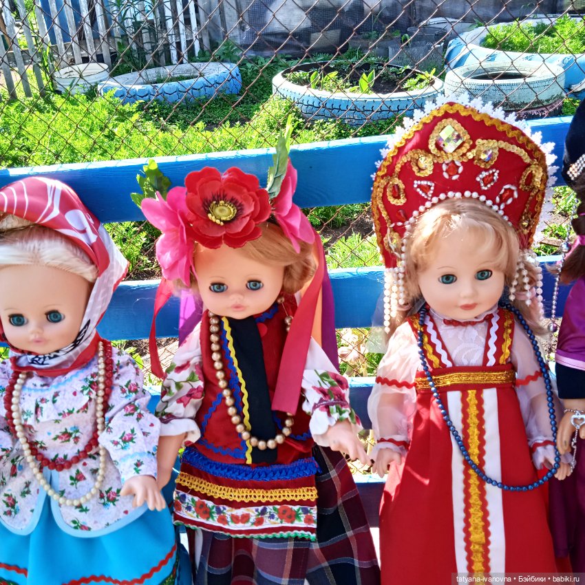 И снова мои куклы на выставке