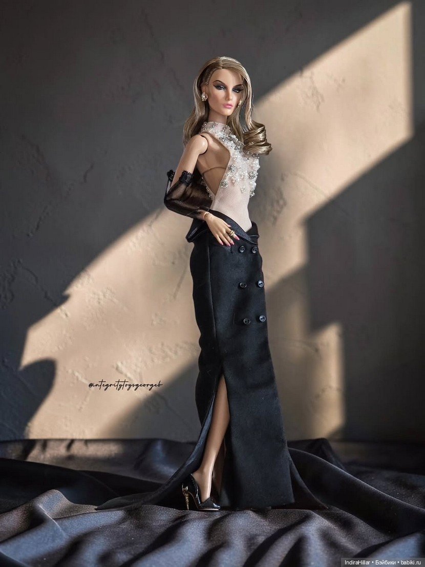 Грация в лучах заката: Элиз Джоли в образе от Georgeb (фото 4)