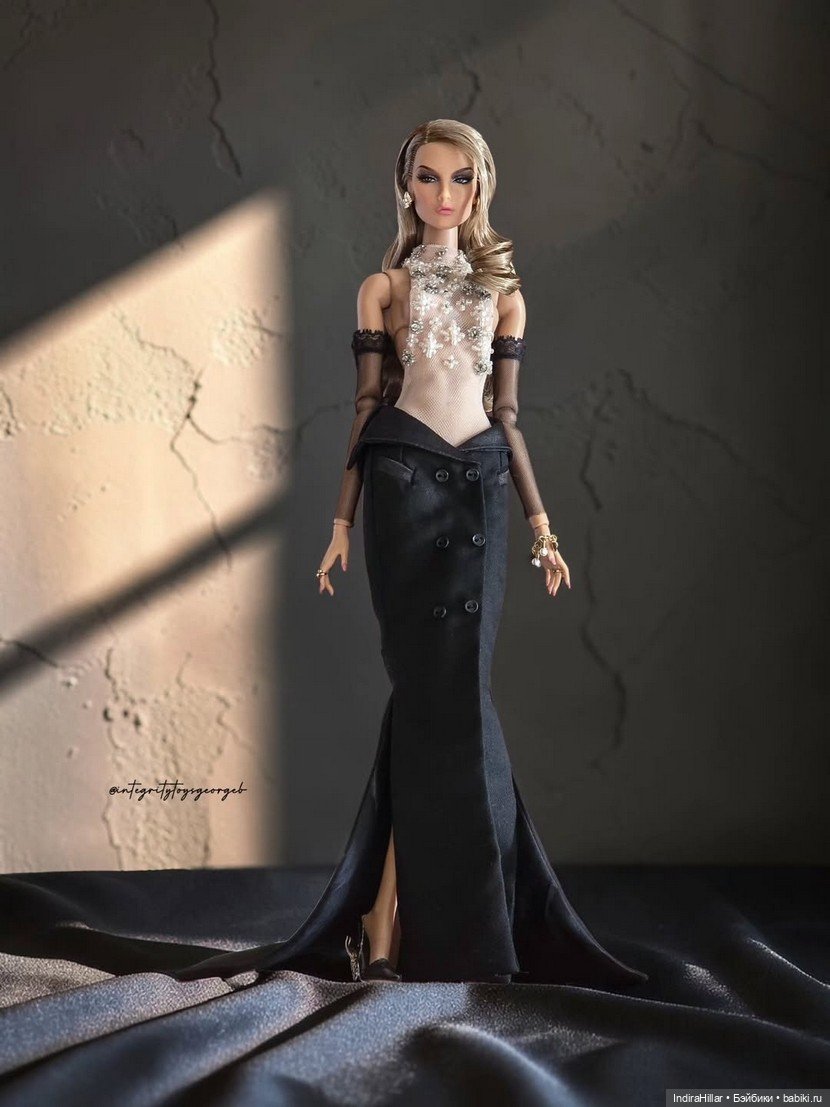 Грация в лучах заката: Элиз Джоли в образе от Georgeb