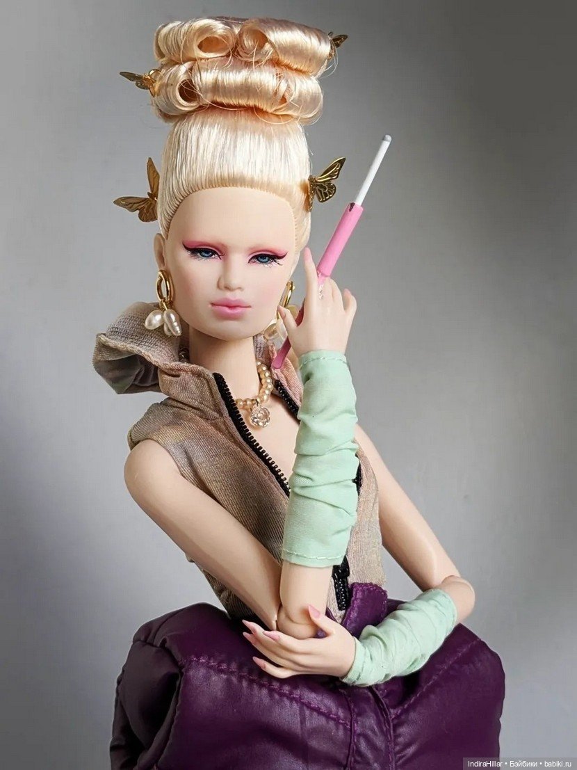 Футуристичный шик: Каро в образе от b.8con (фото 4)