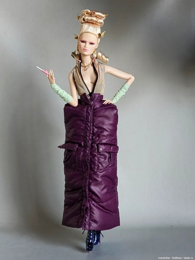 Футуристичный шик: Каро в образе от b.8con