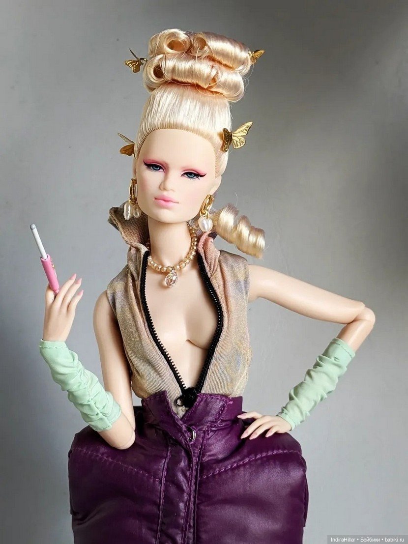 Футуристичный шик: Каро в образе от b.8con (фото 5)