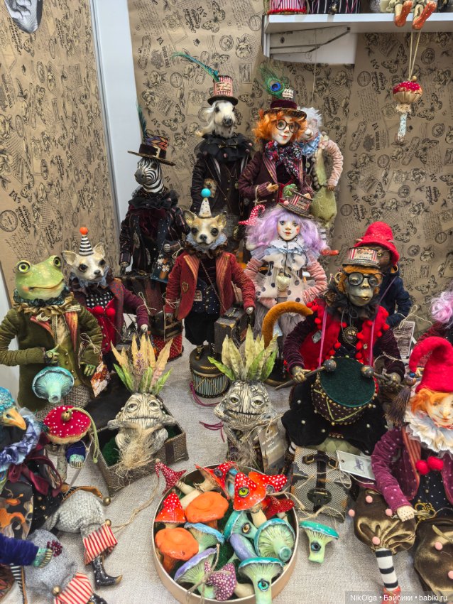 Апрель , Выставка на Тишинке