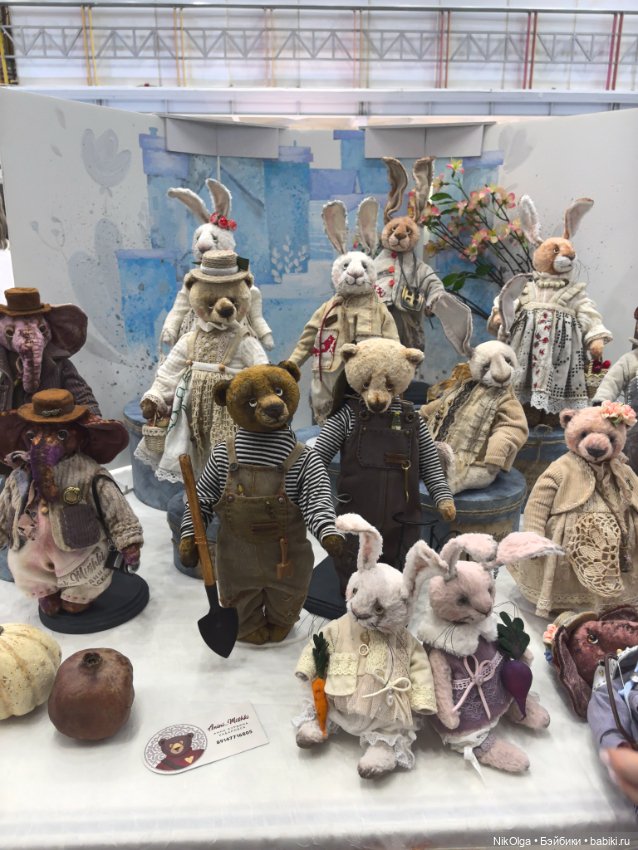 Апрель , Выставка на Тишинке