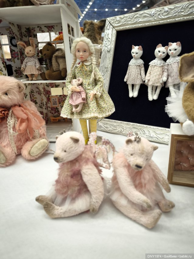 Апрельские мишки и куклы на Тишинке, ч. 1