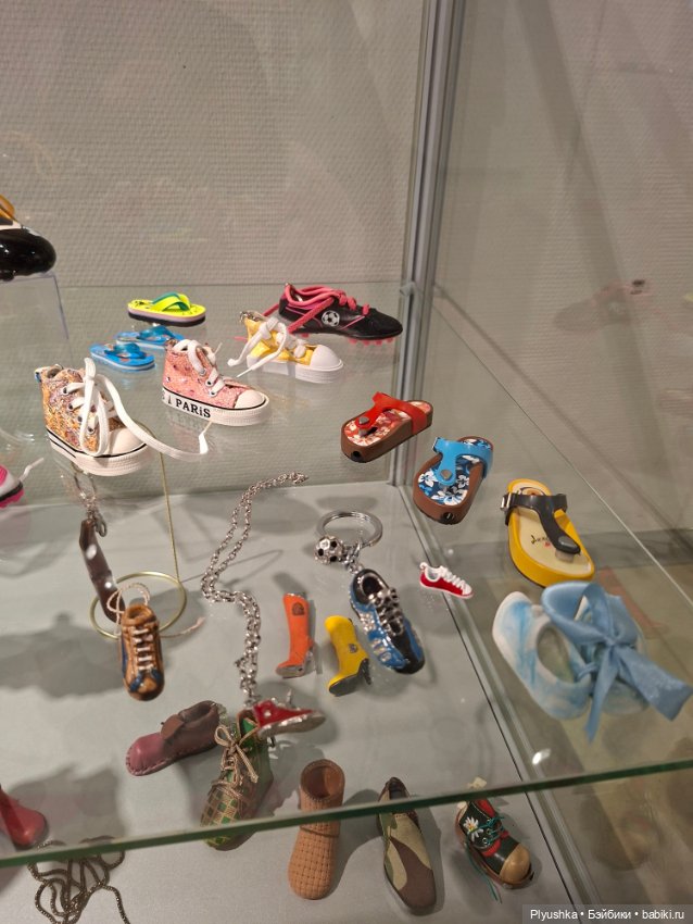 Выставка "Волшебные башмачки"