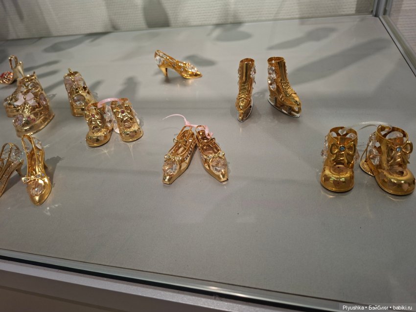 Выставка "Волшебные башмачки"