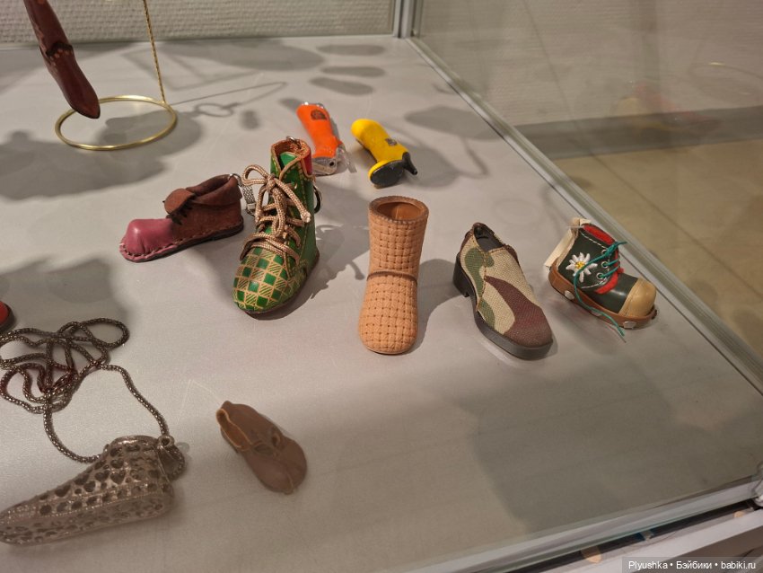 Выставка "Волшебные башмачки"