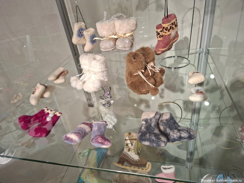 Выставка "Волшебные башмачки"
