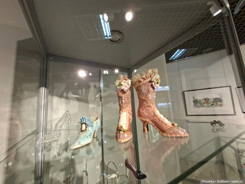 Выставка "Волшебные башмачки"